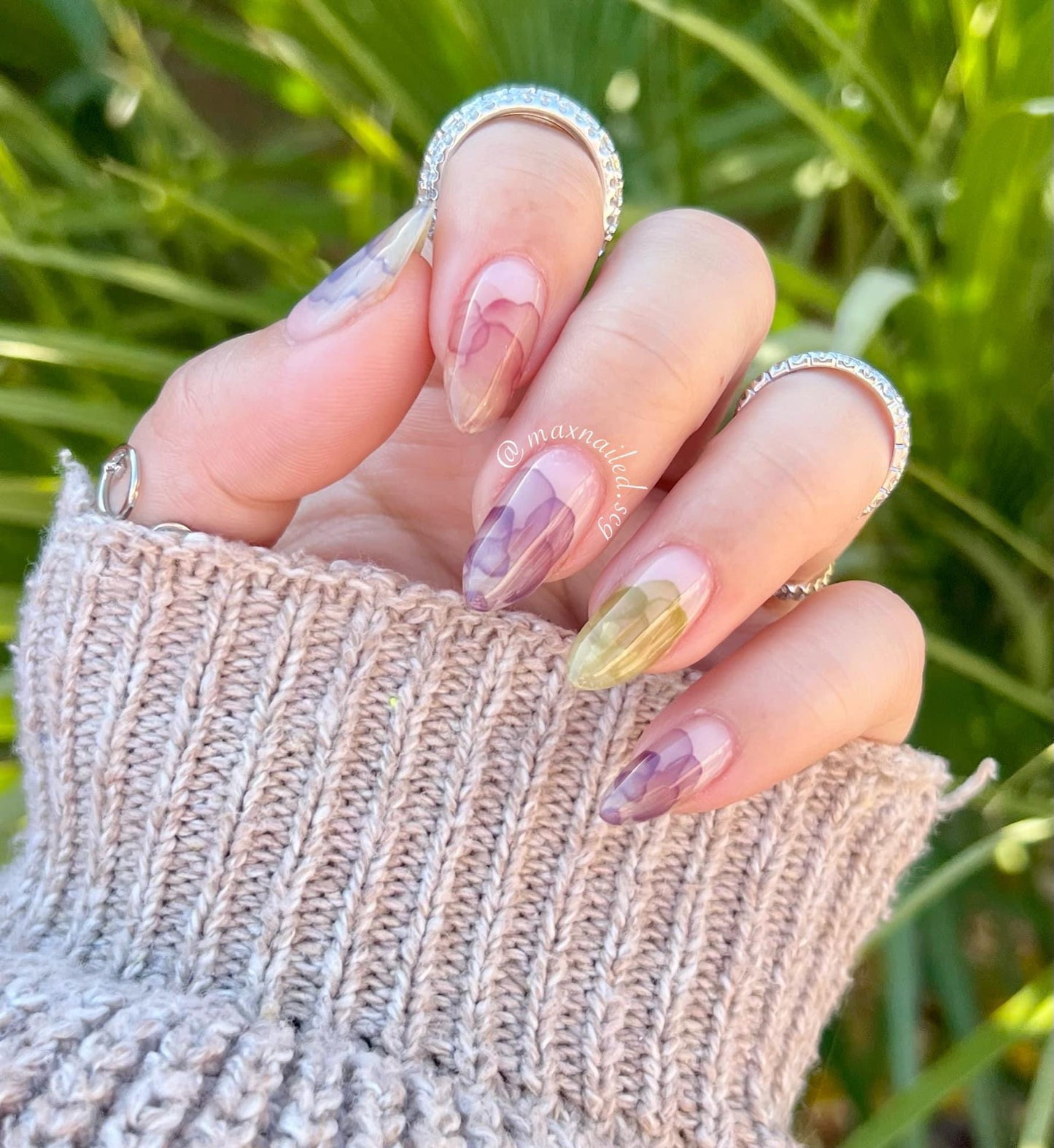 Hayhae-UV Nagelfolien-Premium- Nail wrap - Deutschland - uv gel nagelfolien - Hey, Be Ready By 11-UV Nail Wraps-Blush&Cherry - Blush and Cherry