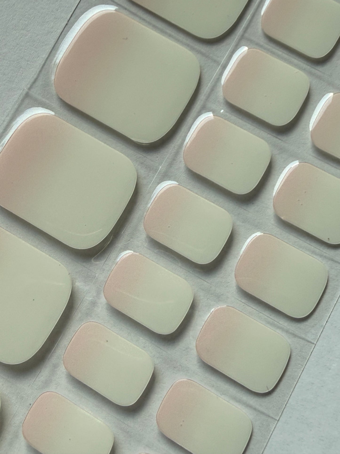 UV-free Gel Bare Pedi 32er
