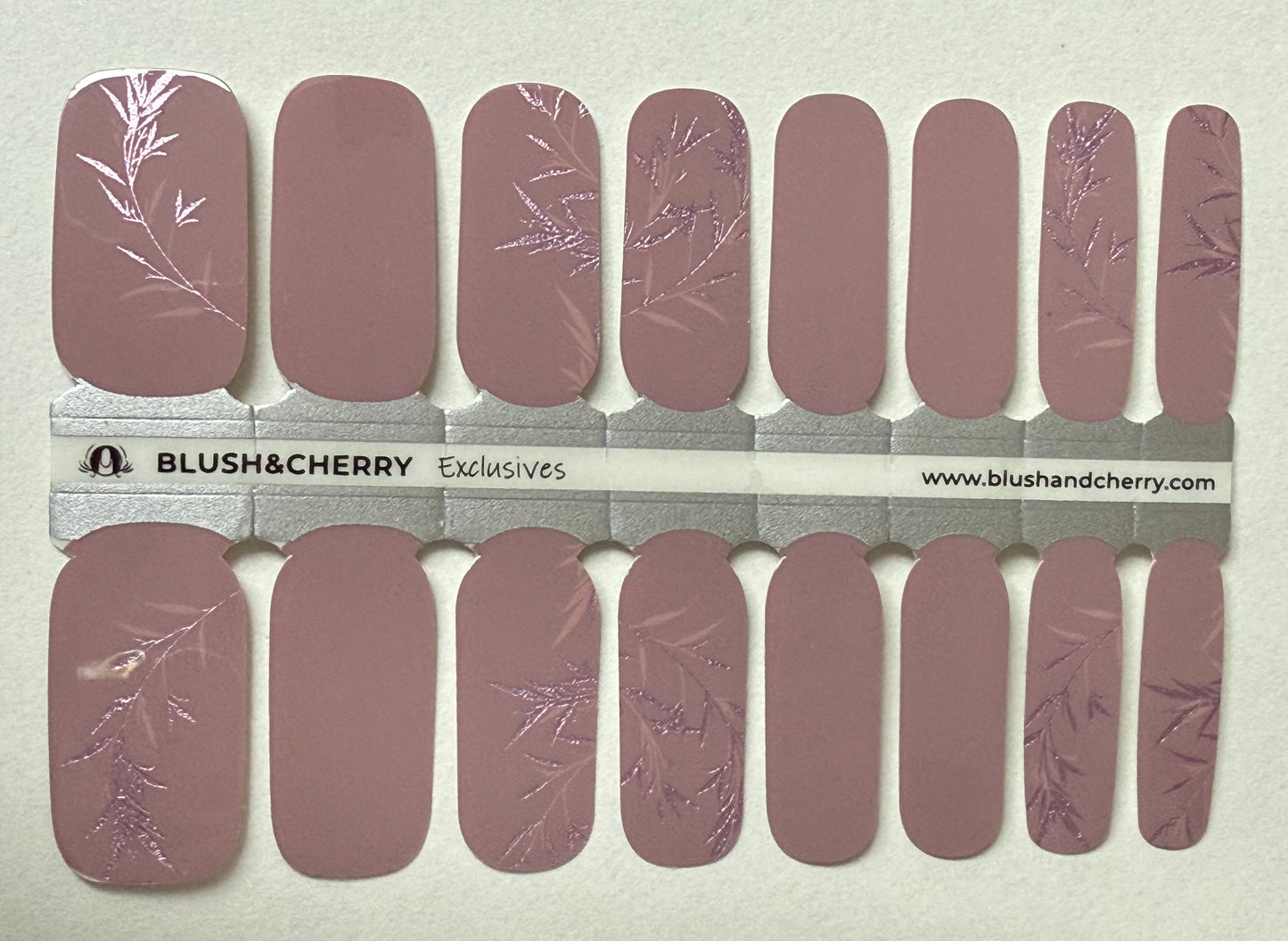 Mauve Whispers 16er