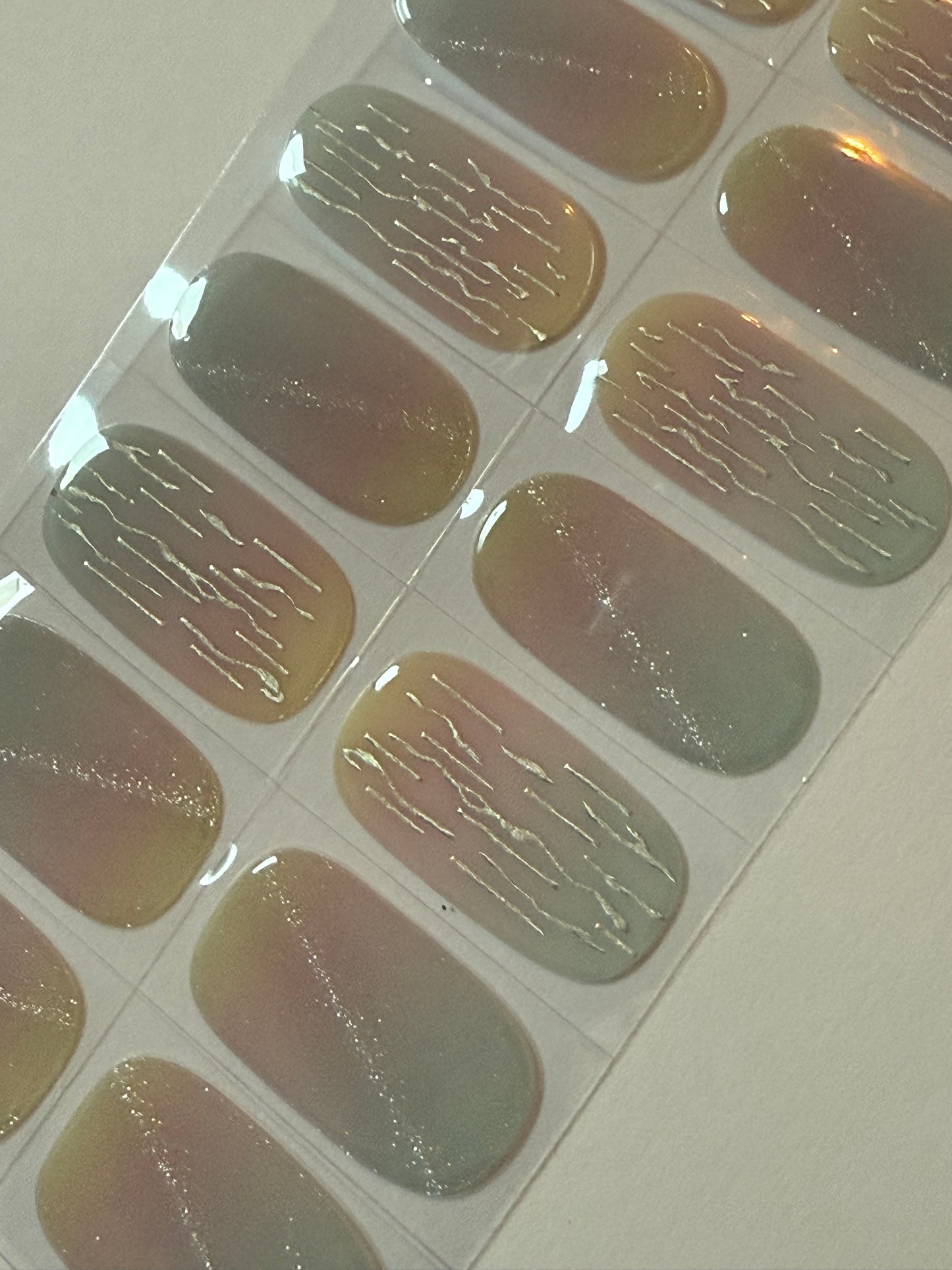 UV Dawn Veil 16er-Blush&Cherry-Blush and Cherry - UV Gel Folien