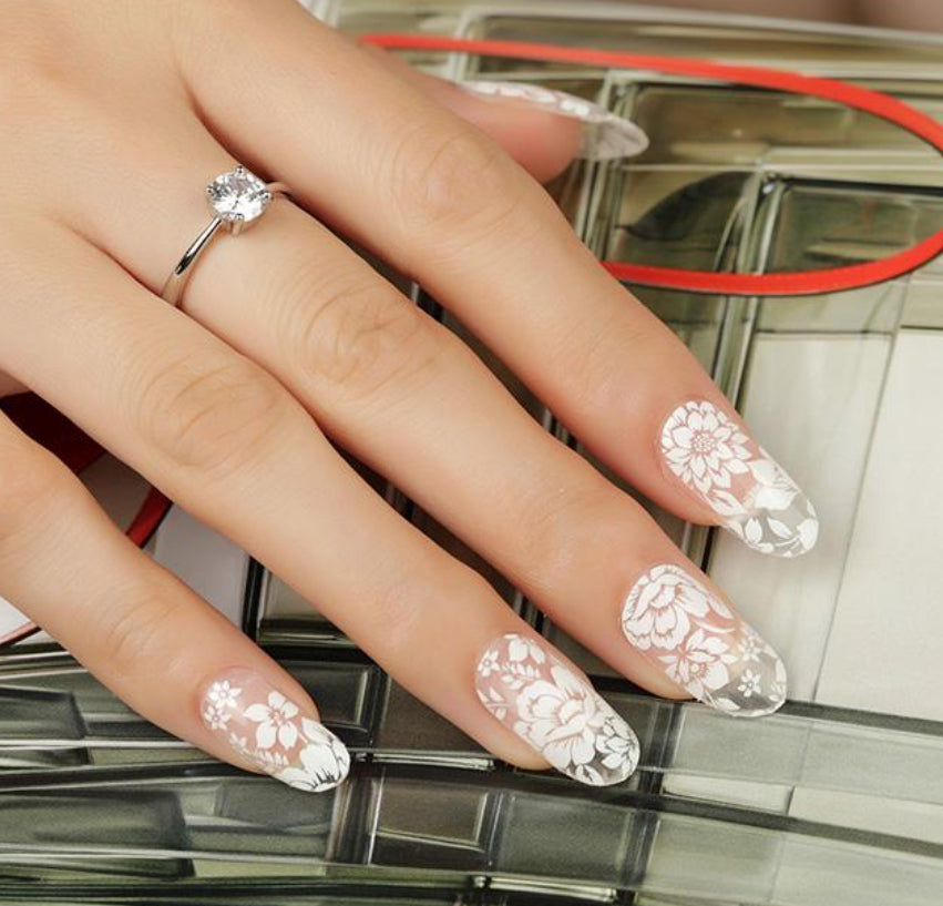 White Petals 16er Overlay