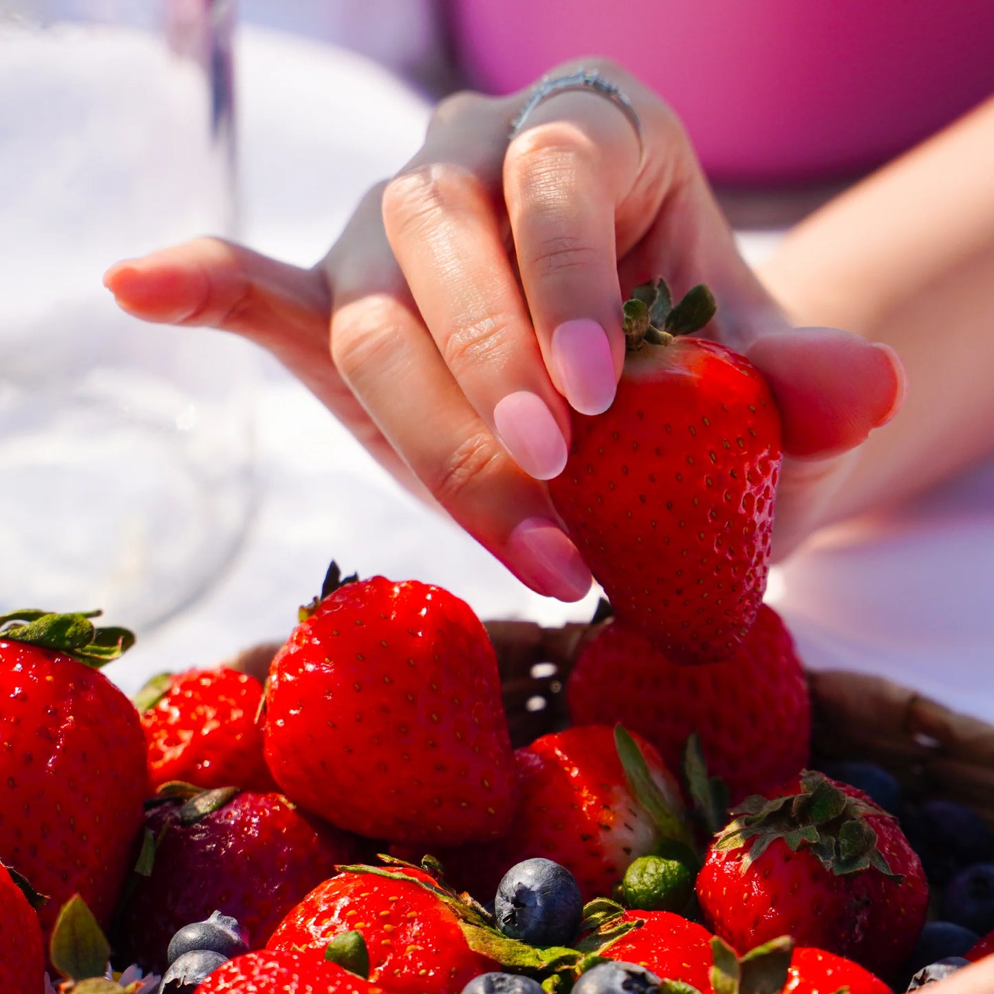 Hey, Strawberry Picking?-UV Nail Wraps-Blush&Cherry - Blush and Cherry - Heyhae UV Gel Folien - Premium Solar