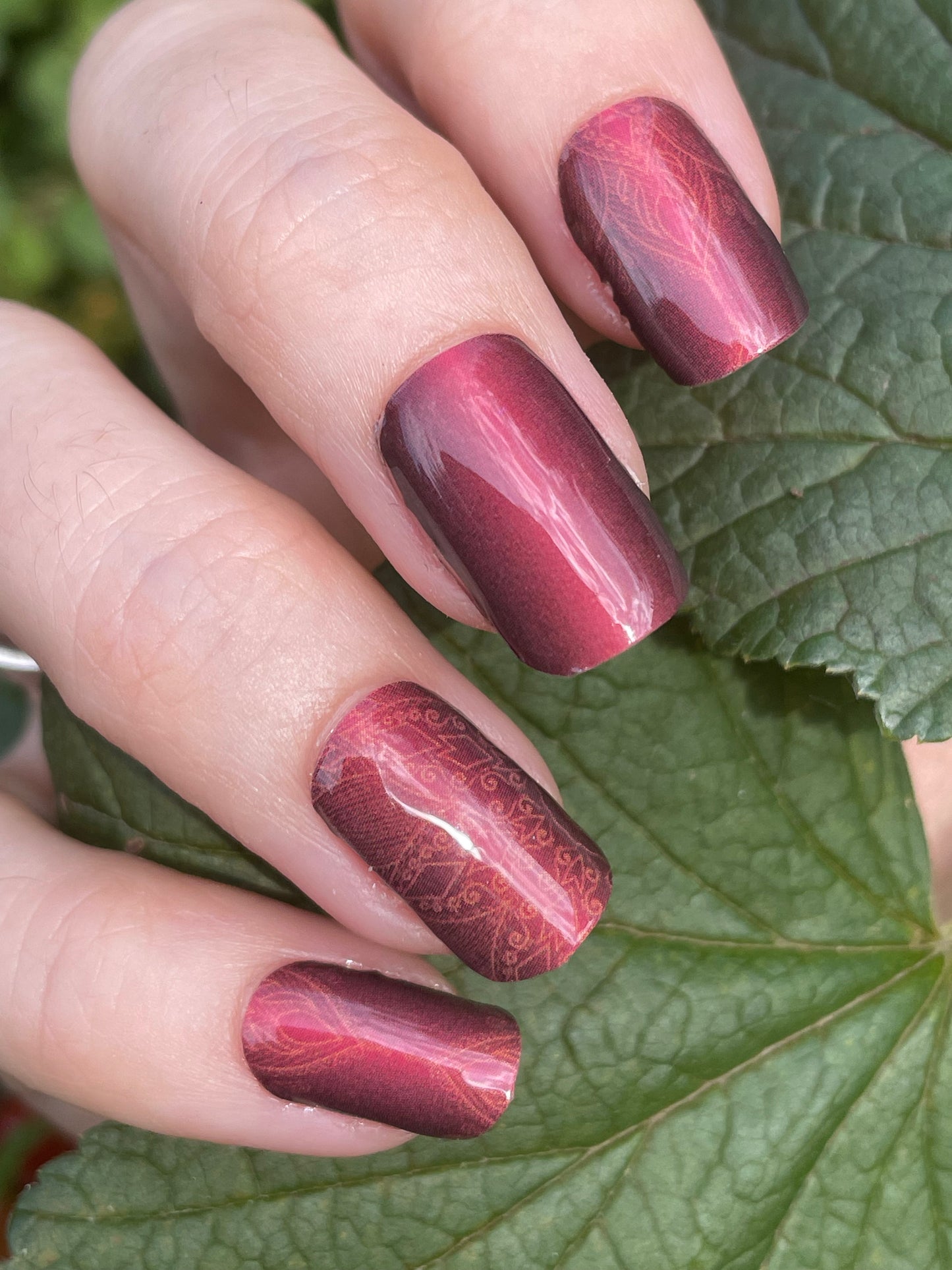 Grapevine Fires 16er-Blush&Cherry-Exklusiv-Blush&Cherry-Blush and Cherry-Nagelfolien-Non UV-Ohne UV