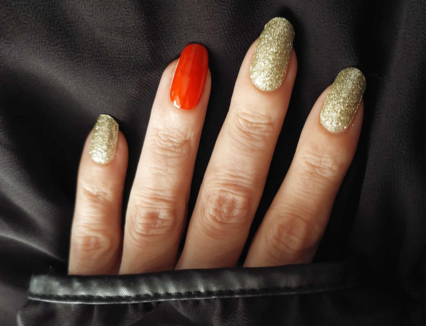 Sunlit Dust 16er-Blush&Cherry - Blush and Cherry - Nagelfolien ohne UV