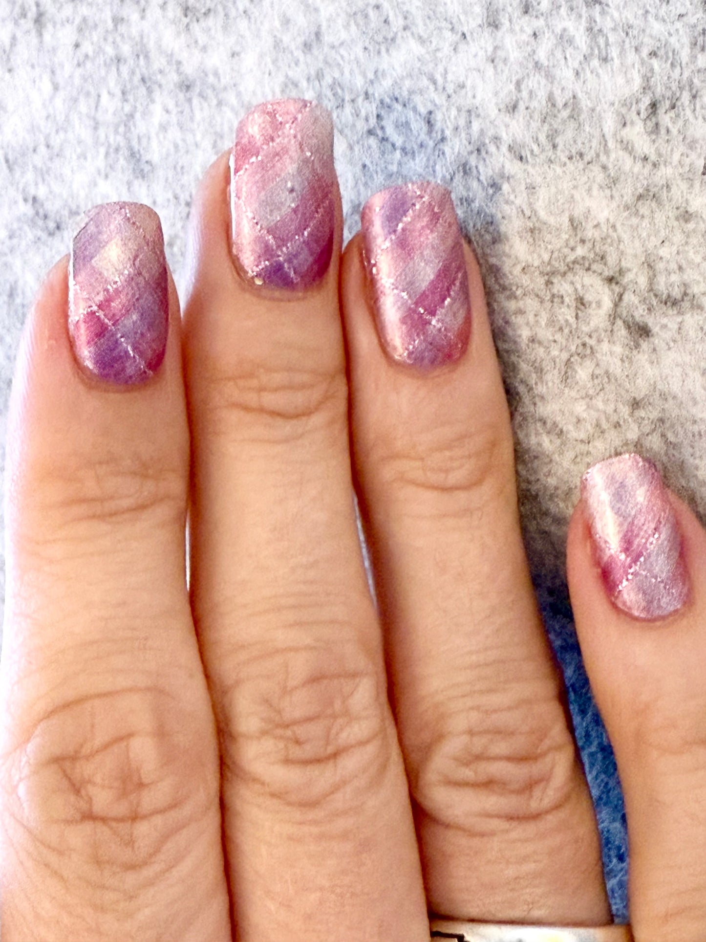 Plush Plaid 16er