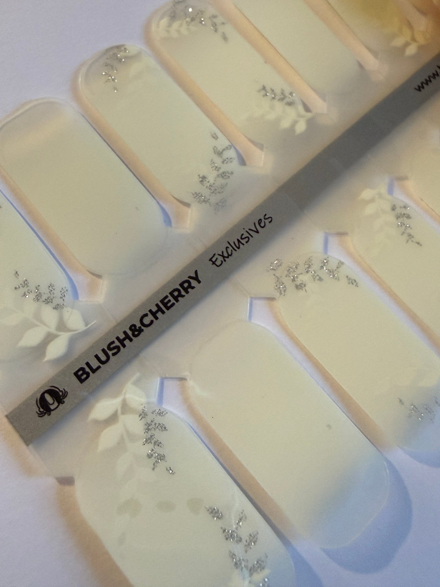 Allure GlossFlex 16er