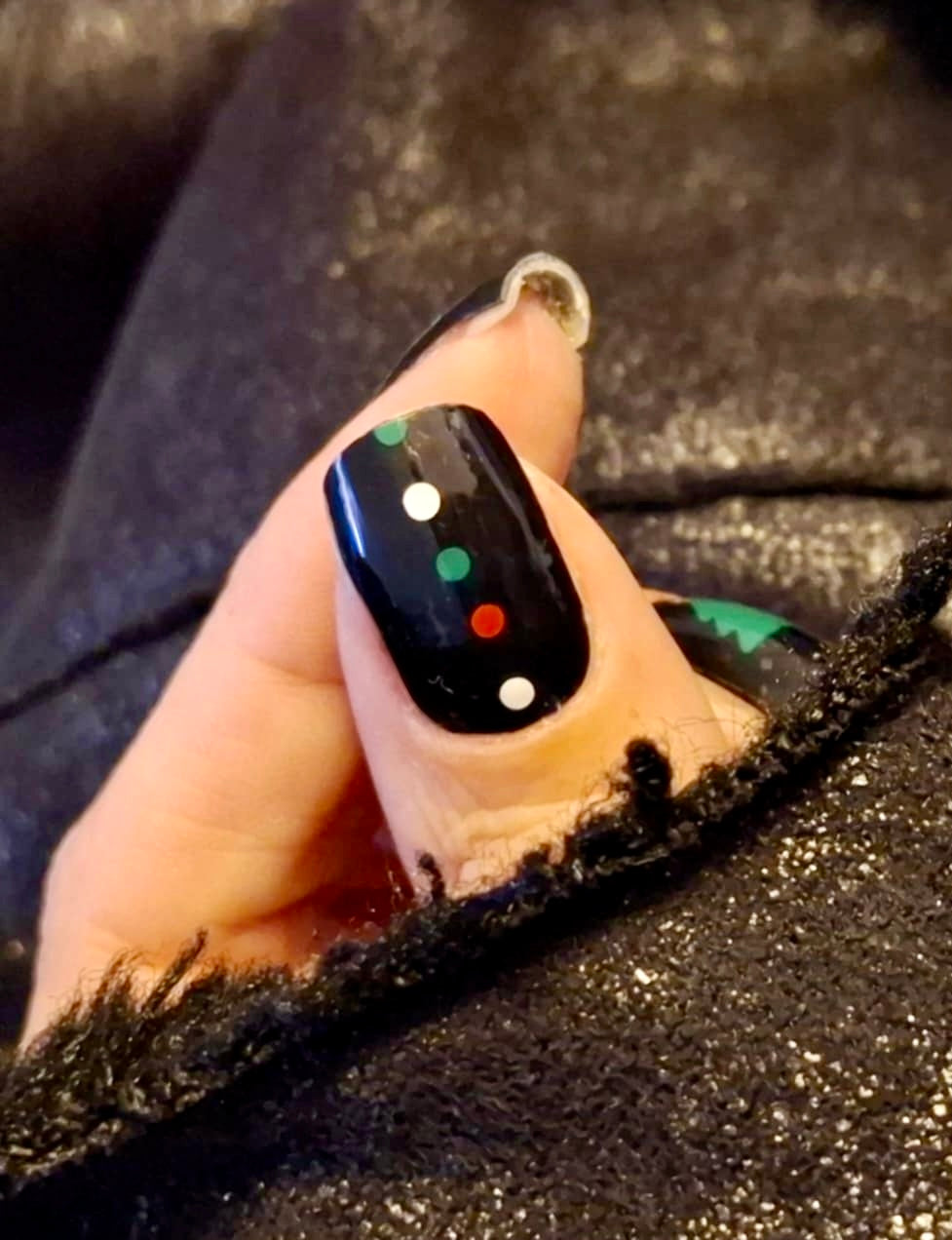 Claws For Claus 16er Overlay