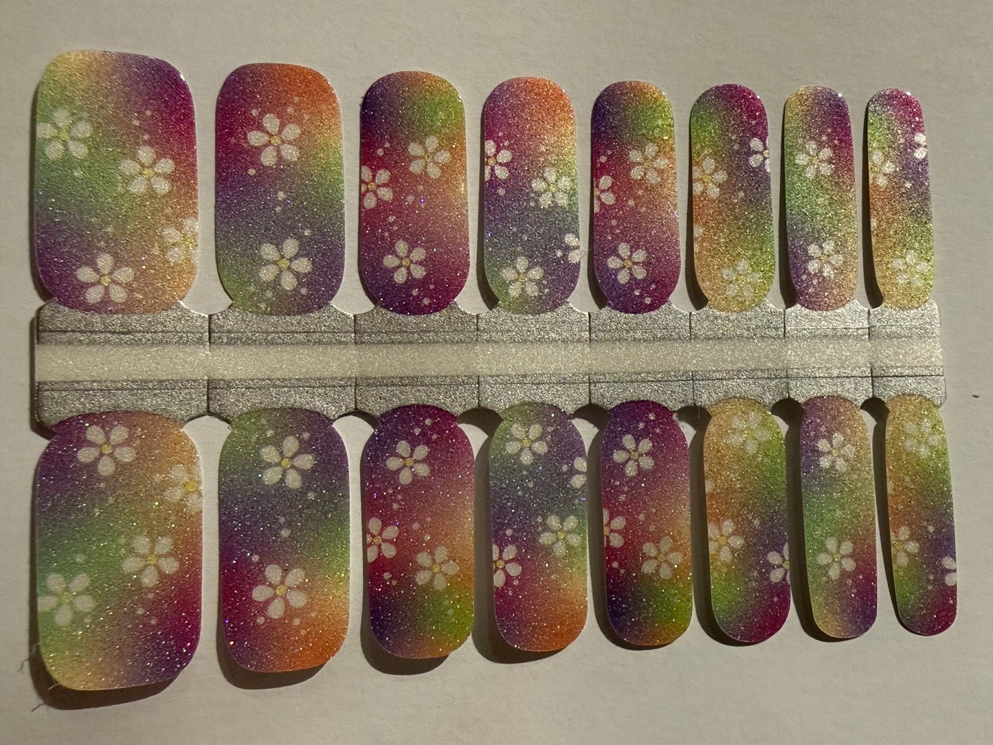 Floral Delulu 16er