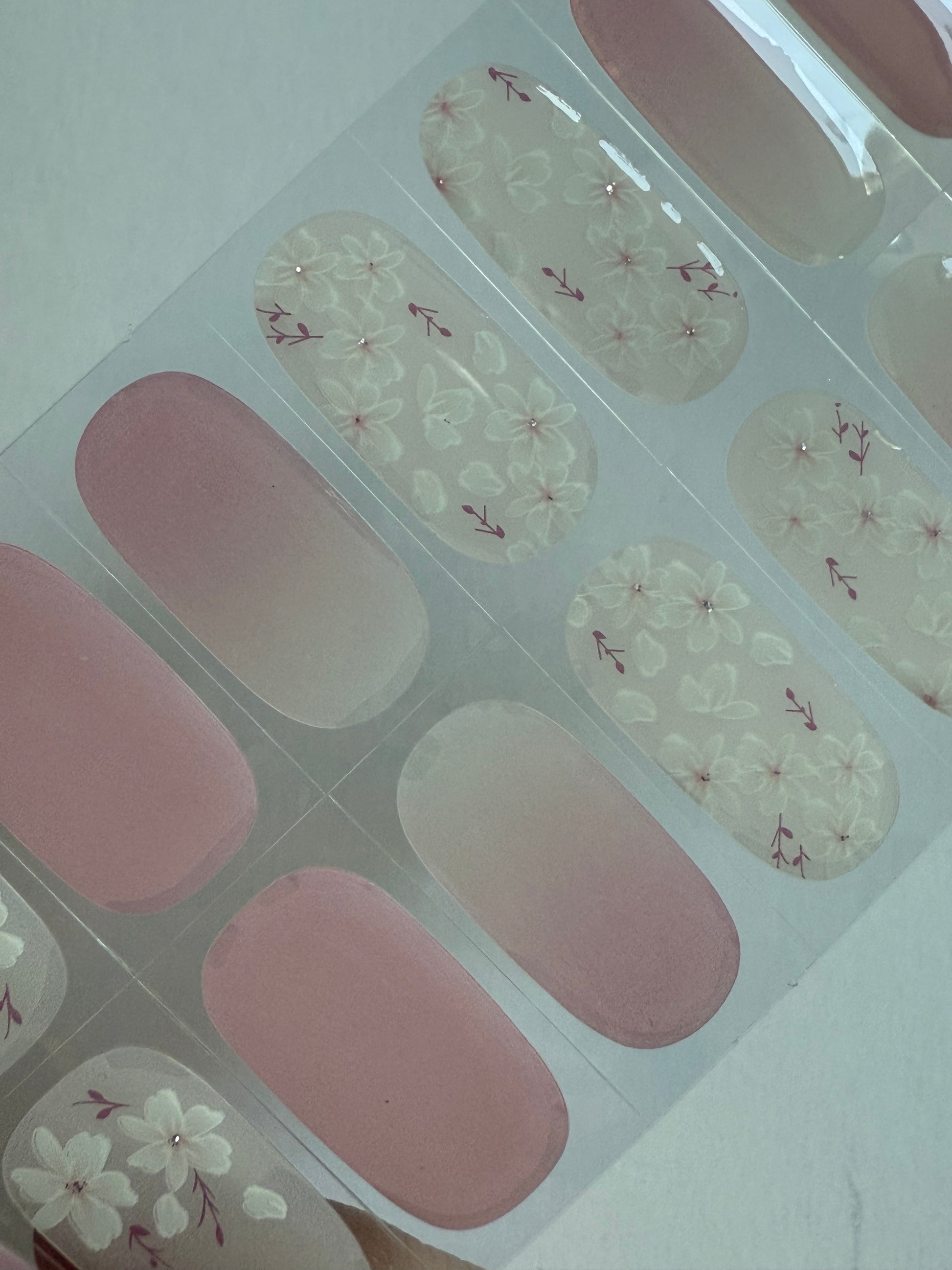 UV Linnea 16er-Blush&amp;Cherry-Blush and Cherry - UV Gel Folien