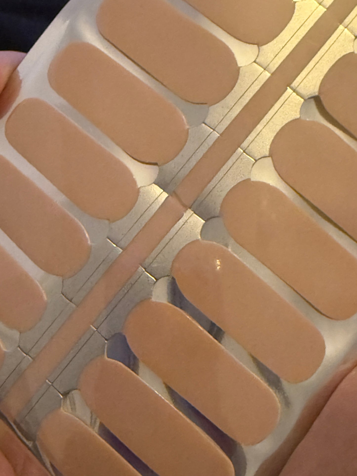 Tanned Skin 16er
