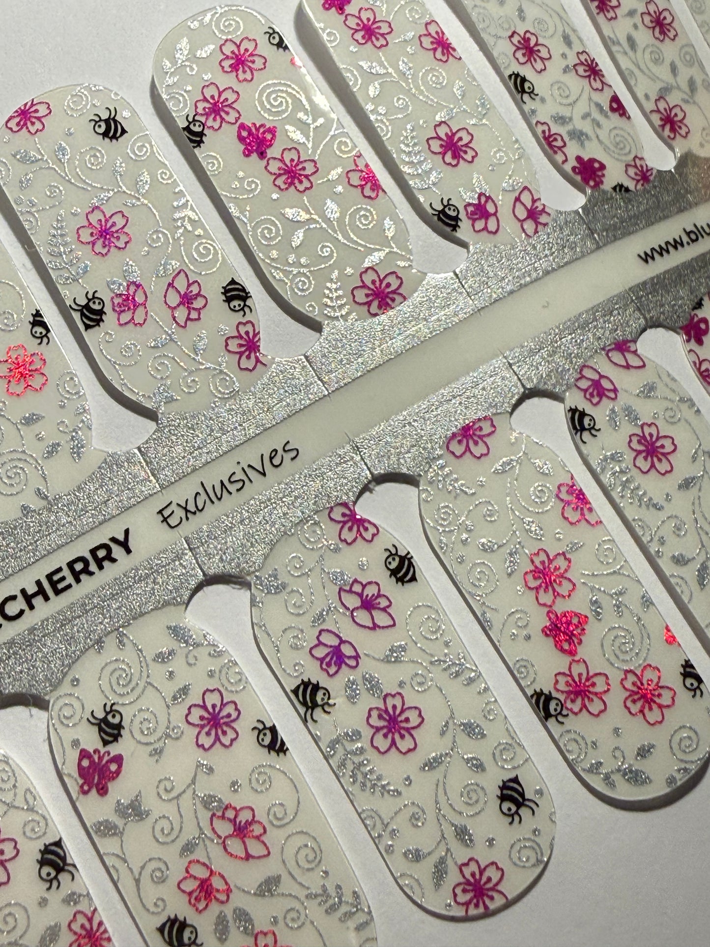 Buzzy Blossom 16er Overlay