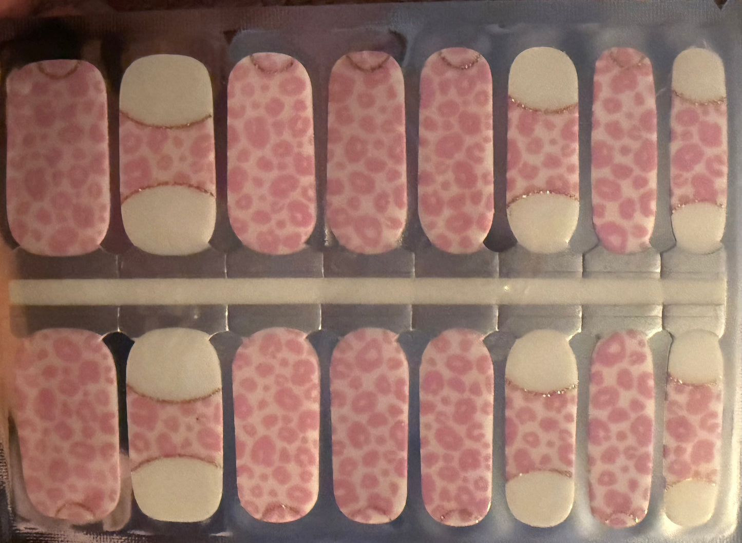 Rosy Roar 16er Overlay