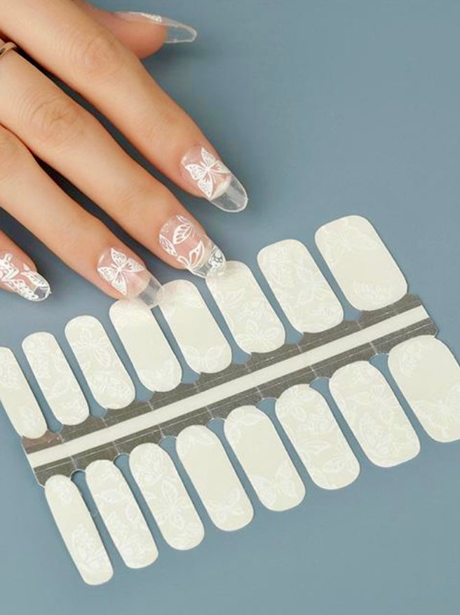 White Flutter 16er Overlay